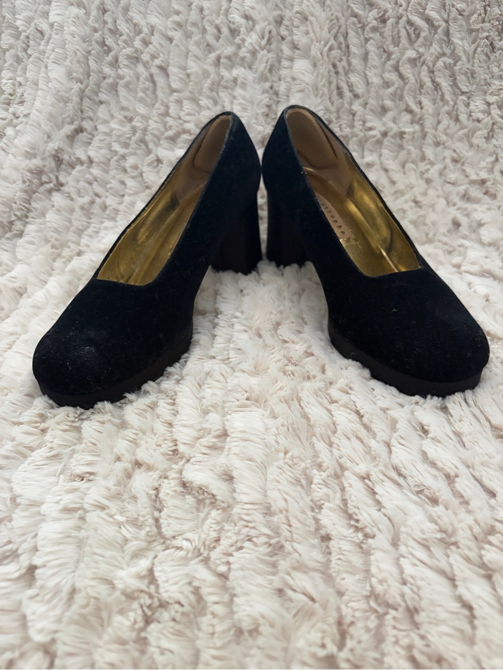 Apostrophe Bugsy Black Velvet Wedge Heels 7.5 M